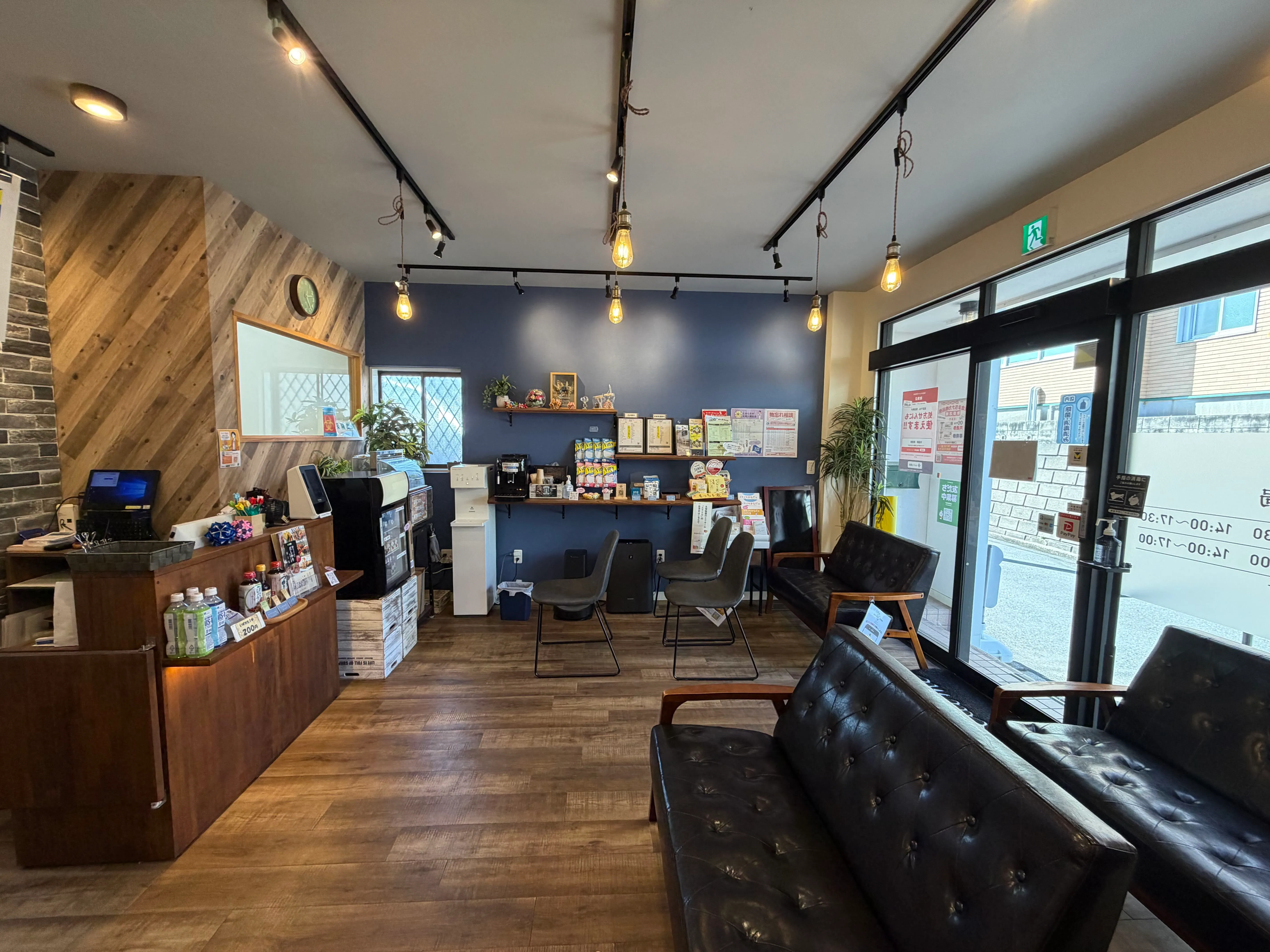 みそら薬局佐倉店の店内